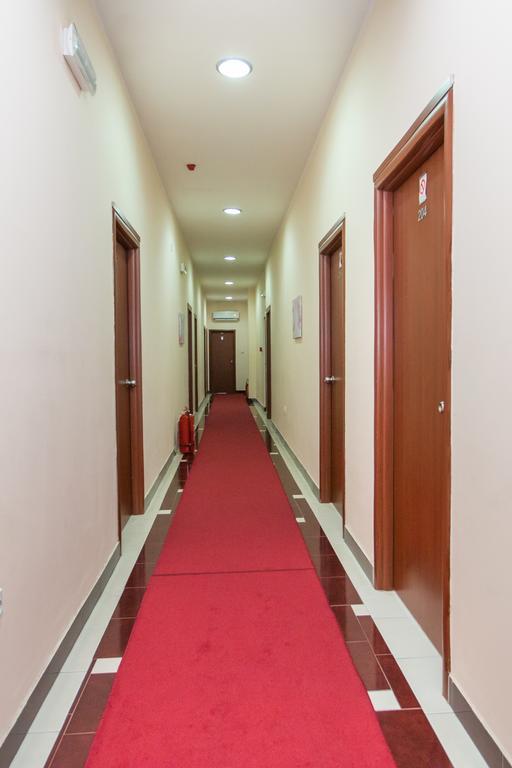 Sin-Kom Hotel Garni 피로트 외부 사진